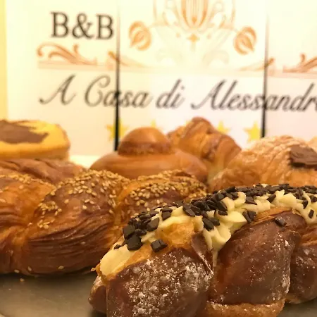 A Casa Di Alessandro Bed & Breakfast 2*