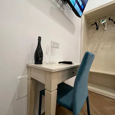 A Casa Di Alessandro Couette-café Tropea