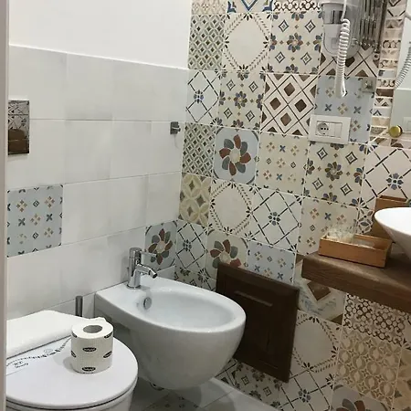 A Casa Di Alessandro Couette-café Tropea