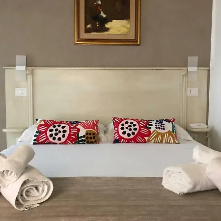 فندق مبيت وإفطار A Casa Di Alessandro تروبيا